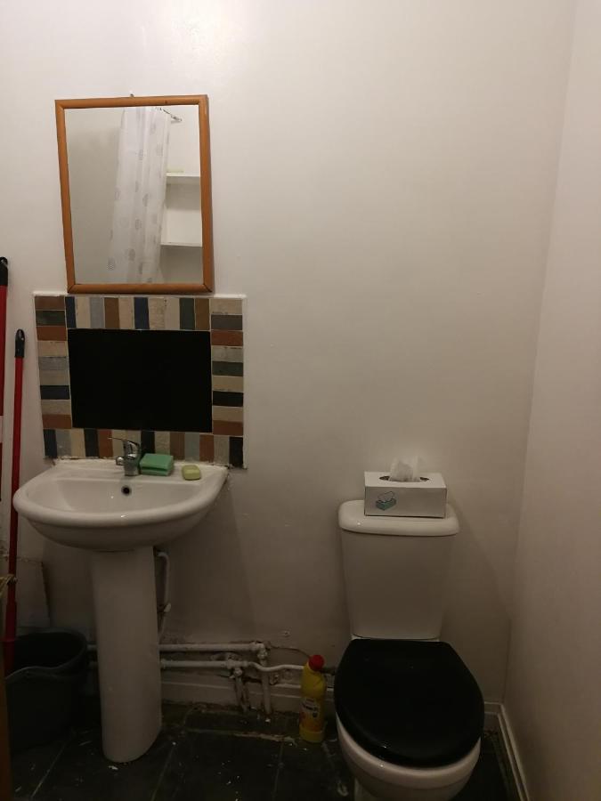 Budget Double Bedroom Near Glasgow City Centre And West End Esterno foto